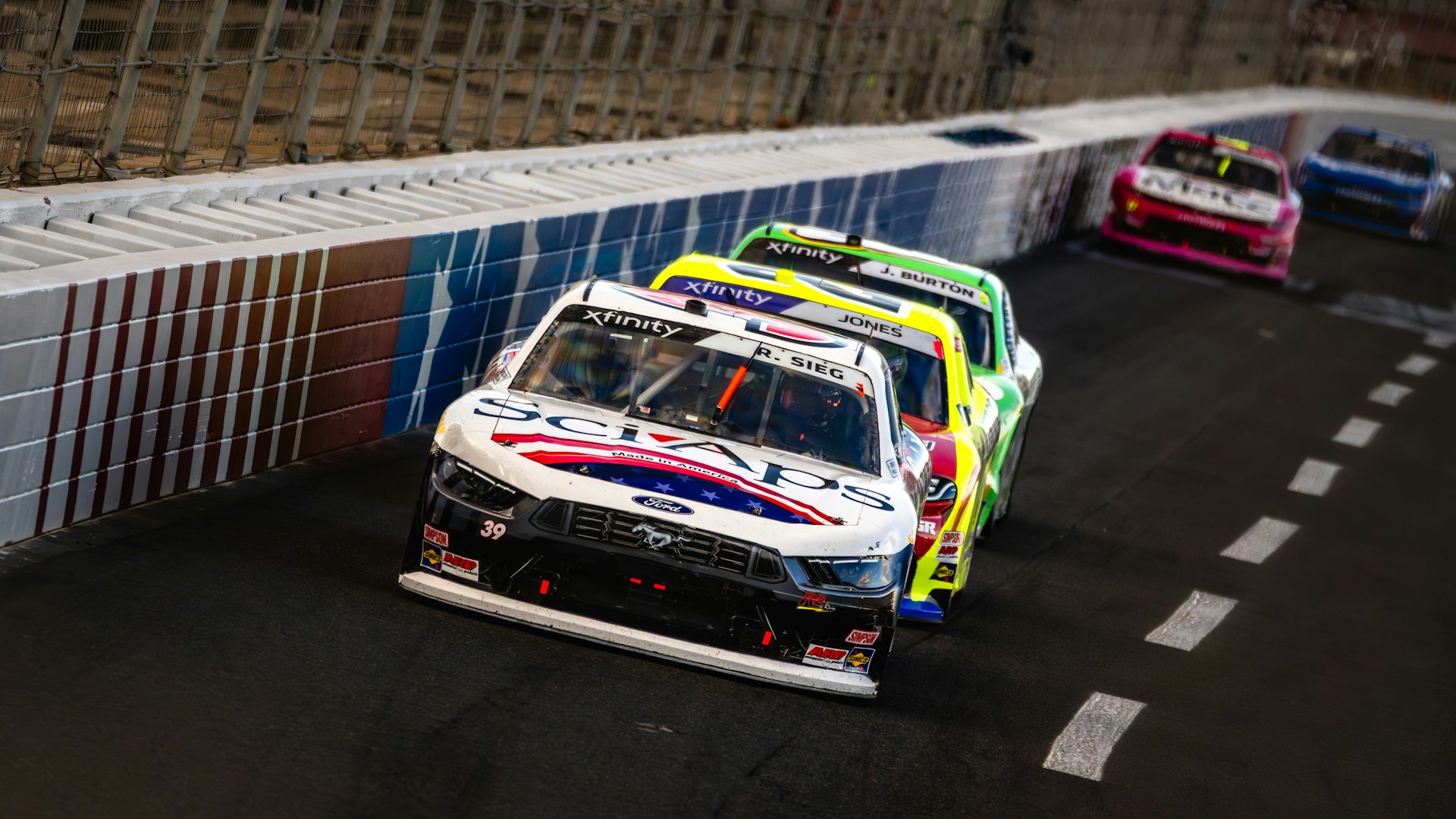 تحضيرات مكثفة لموسم 2026: تحالف استراتيجي في أمريكا واختبارات للمواهب الواعدة على الأراضي الفرنسية